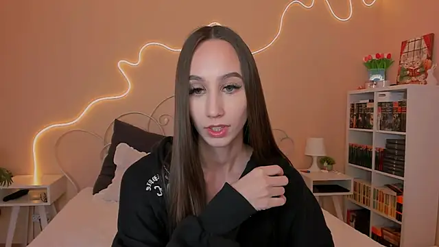 your emily  online show from March 18, 7:01 pm