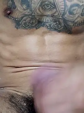 Snapshot of GilberMxx chatting on December 17, 11:32 pm GilberMxx online show from December 17, 11:32 pm