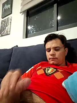 Snapshot of stevego94 chatting on November 2, 7:24 am stevego94 online show from November 2, 7:24 am