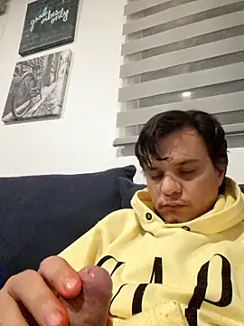 Snapshot of stevego94 chatting on October 1, 5:01 am stevego94 online show from October 1, 5:01 am