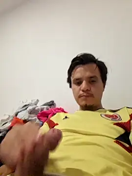 Snapshot of stevego94 chatting on September 17, 7:21 am stevego94 online show from September 17, 7:21 am