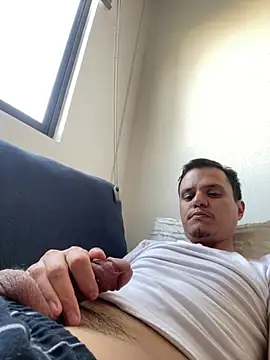 Snapshot of stevego94 chatting on February 14, 11:31 pm stevego94 online show from February 14, 11:31 pm