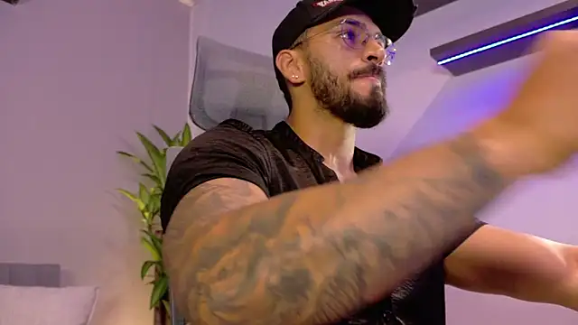 tony muscle online show from April 26, 2:03 pm