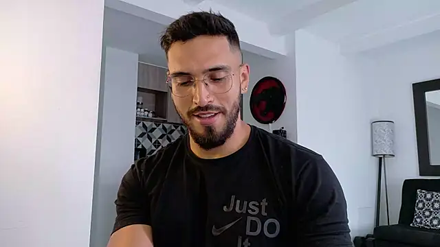 tony muscle online show from January 8, 9:21 pm