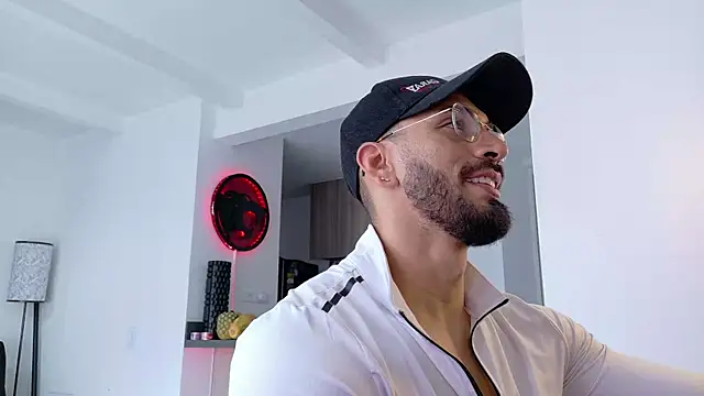 tony muscle online show from November 17, 8:57 pm