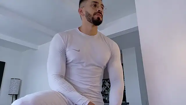 tony muscle online show from October 31, 5:09 pm