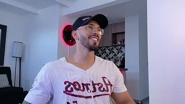 tony muscle online show from October 20, 9:37 pm