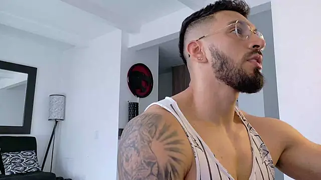 tony muscle online show from December 4, 8:52 pm