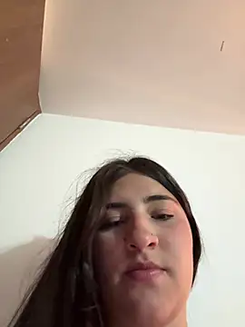 AhriCutte online show from February 17, 5:44 pm