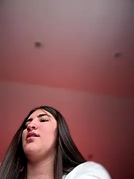 Snapshot of AhriCutte chatting on November 28, 4:51 pm AhriCutte online show from November 28, 4:51 pm