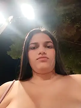 girl milk1 online show from December 18, 11:30 pm