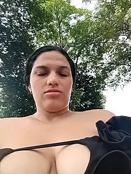 Snapshot of girl_milk1 chatting on October 26, 9:59 pm girl milk1 online show from October 26, 9:59 pm