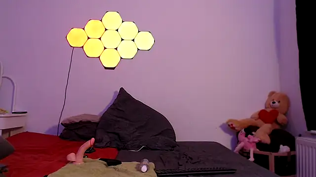 jonny-bisexual online show from March 29, 5:47 pm