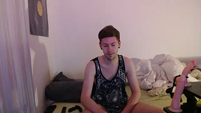 jonny-bisexual online show from December 3, 12:30 am