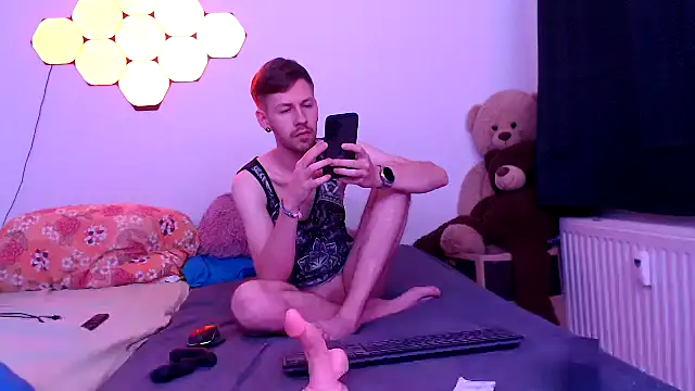 jonny-bisexual online show from September 16, 9:05 pm