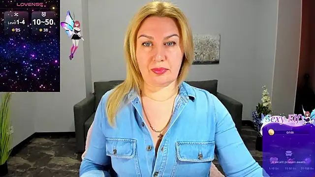 Lili Crossi online show from March 13, 6:51 am