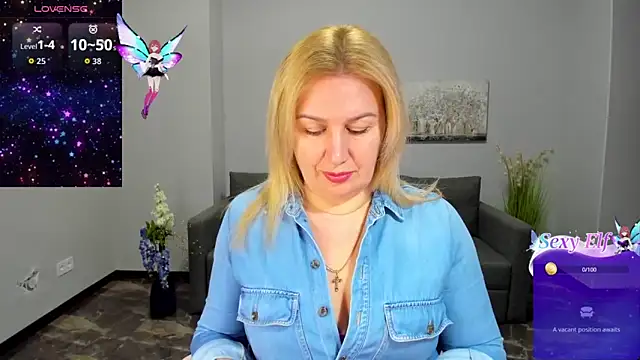 Lili Crossi online show from February 25, 6:46 am