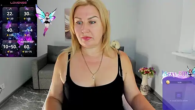 Snapshot of Lili_Crossi chatting on June 29, 6:20 am Lili Crossi online show from June 29, 6:20 am