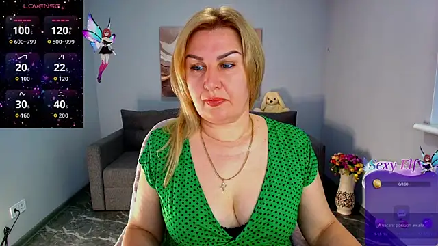 Lili Crossi online show from June 2, 5:51 am
