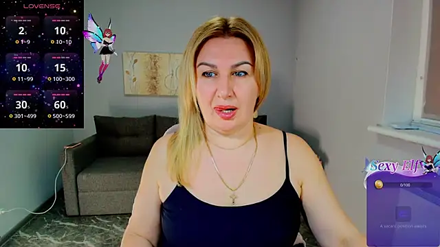 Lili Crossi online show from March 17, 7:00 am