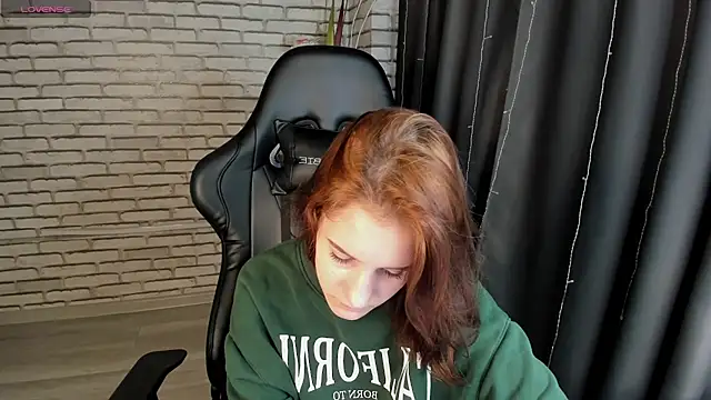 Snapshot of Tonya_Gray chatting on February 17, 8:30 am Tonya Gray online show from February 17, 8:30 am