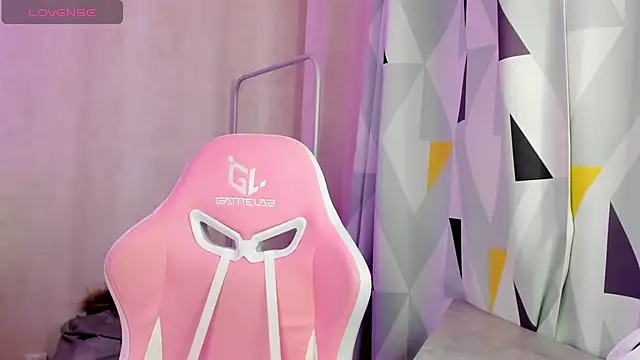 Snapshot of Tonya_Gray chatting on January 6, 1:53 am Tonya Gray online show from January 6, 1:53 am