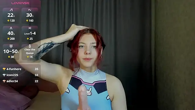 Miss you kiss online show from February 1, 10:26 am