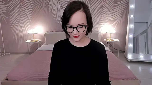 StellaGloww online show from March 21, 5:11 am