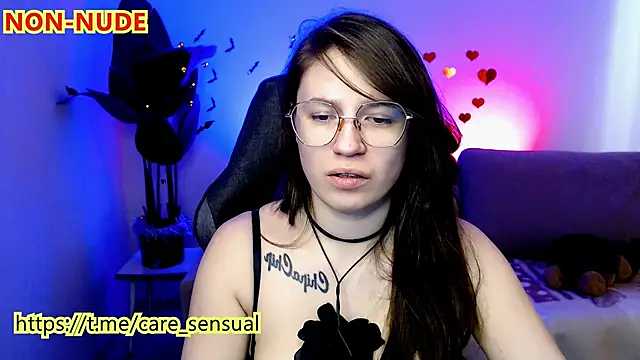 Snapshot of M_Sensual chatting on February 24, 8:27 am M Sensual online show from February 24, 8:27 am