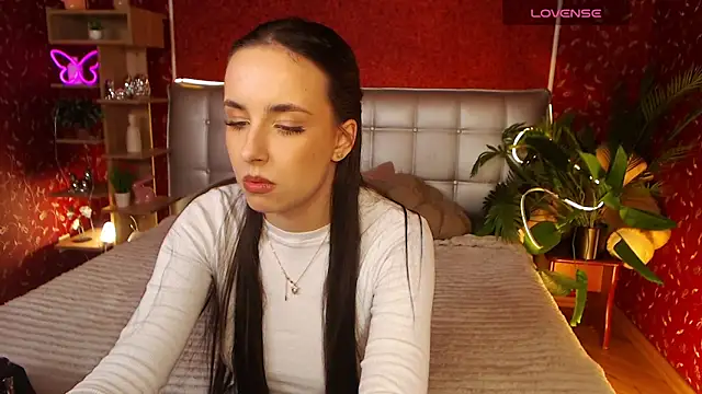 AuroraAksnesss online show from March 1, 6:00 pm