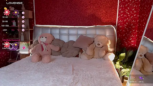 AuroraAksnesss online show from November 21, 4:28 pm