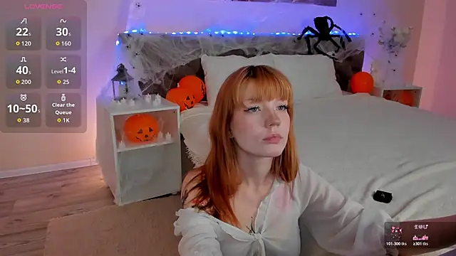 Linablueeyed online show from November 1, 9:25 am