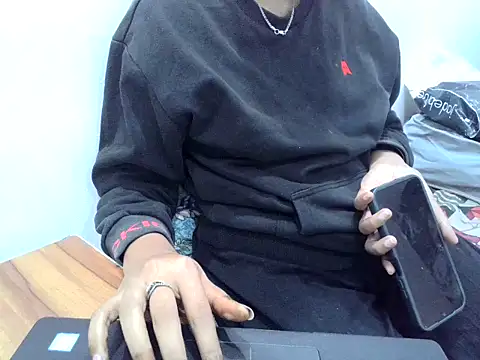 DOLL CUTY online show from November 11, 4:24 pm