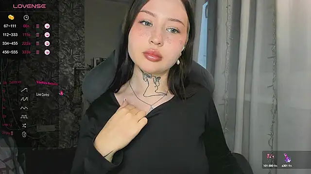 Snapshot of kate8ketee8 chatting on January 4, 12:59 pm kate8ketee8 online show from January 4, 12:59 pm