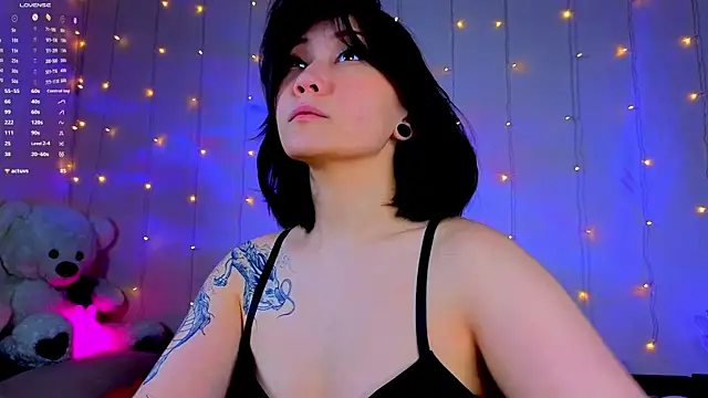 Snapshot of Renochka chatting on February 26, 4:16 pm Renochka online show from February 26, 4:16 pm