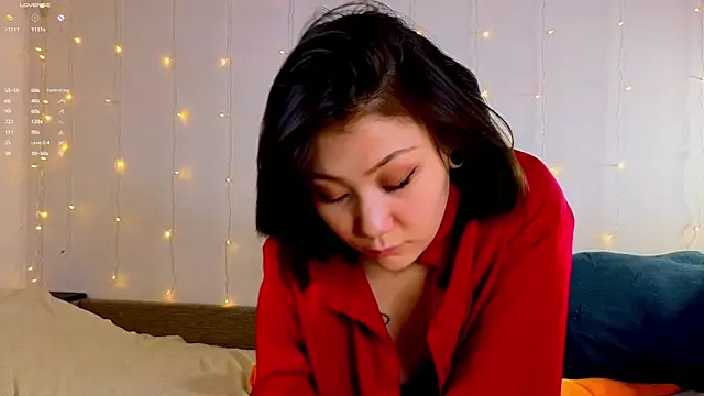 Snapshot of Renochka chatting on January 14, 6:34 am Renochka online show from January 14, 6:34 am