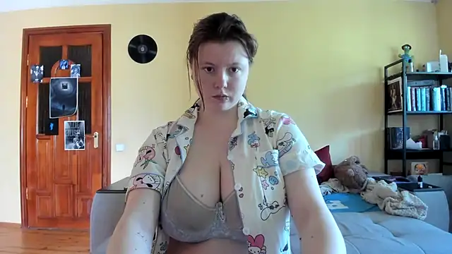 LillyDepp online show from May 6, 11:58 am