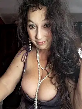 Snapshot of GypsyEsmeralda chatting on October 9, 12:06 pm GypsyEsmeralda online show from October 9, 12:06 pm