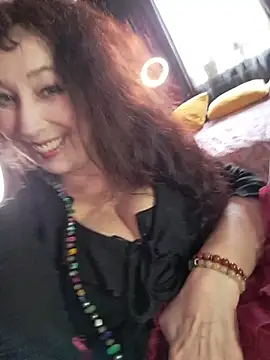 GypsyEsmeralda online show from March 18, 8:17 am