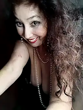 Snapshot of GypsyEsmeralda chatting on March 15, 9:52 am GypsyEsmeralda online show from March 15, 9:52 am
