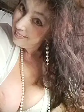 Snapshot of GypsyEsmeralda chatting on November 25, 6:03 am GypsyEsmeralda online show from November 25, 6:03 am