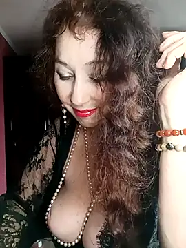 Snapshot of GypsyEsmeralda chatting on March 18, 11:44 am GypsyEsmeralda online show from March 18, 11:44 am