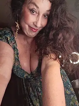 GypsyEsmeralda online show from June 17, 7:41 am