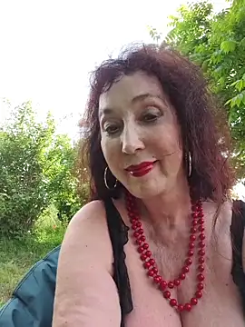 Snapshot of GypsyEsmeralda chatting on June 12, 12:36 pm GypsyEsmeralda online show from June 12, 12:36 pm