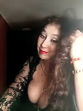 Snapshot of GypsyEsmeralda chatting on March 13, 6:34 pm GypsyEsmeralda online show from March 13, 6:34 pm