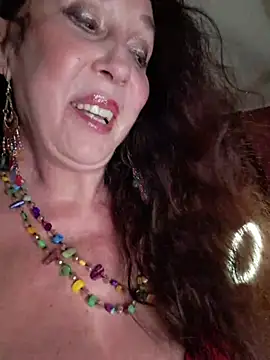 Snapshot of GypsyEsmeralda chatting on May 21, 7:22 pm GypsyEsmeralda online show from May 21, 7:22 pm