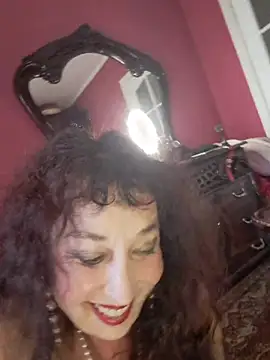 GypsyEsmeralda online show from June 20, 5:45 am