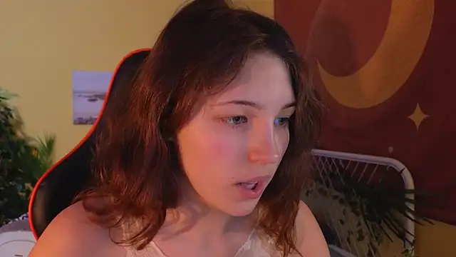 Snapshot of cherry_lea chatting on January 31, 4:59 pm cherry lea online show from January 31, 4:59 pm