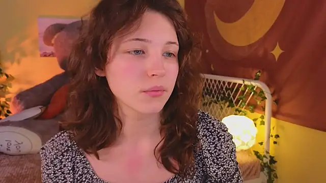 Snapshot of cherry_lea chatting on March 3, 6:24 pm cherry lea online show from March 3, 6:24 pm