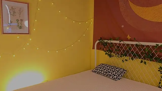 Snapshot of cherry_lea chatting on November 21, 9:14 pm cherry lea online show from November 21, 9:14 pm